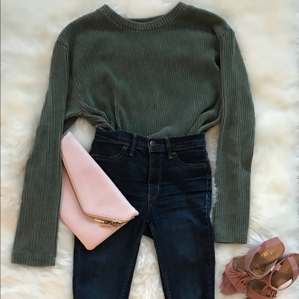 Long sleeve sweater